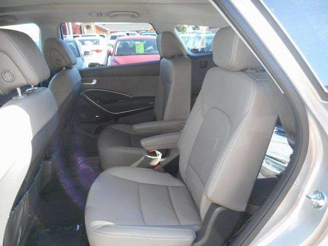 Hyundai Santa Fe 2017 photo 8